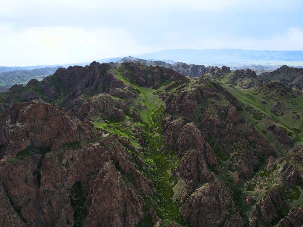 Yoliin Am (The Yol Valley) (July 7)